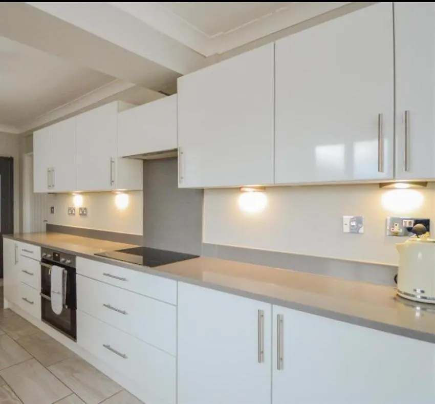 Guisborough Town Centre 3 Bed House Parking Villa 0*,  United Kingdom